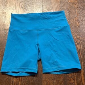 Lululemon Wunder Train High-Rise Short 6"